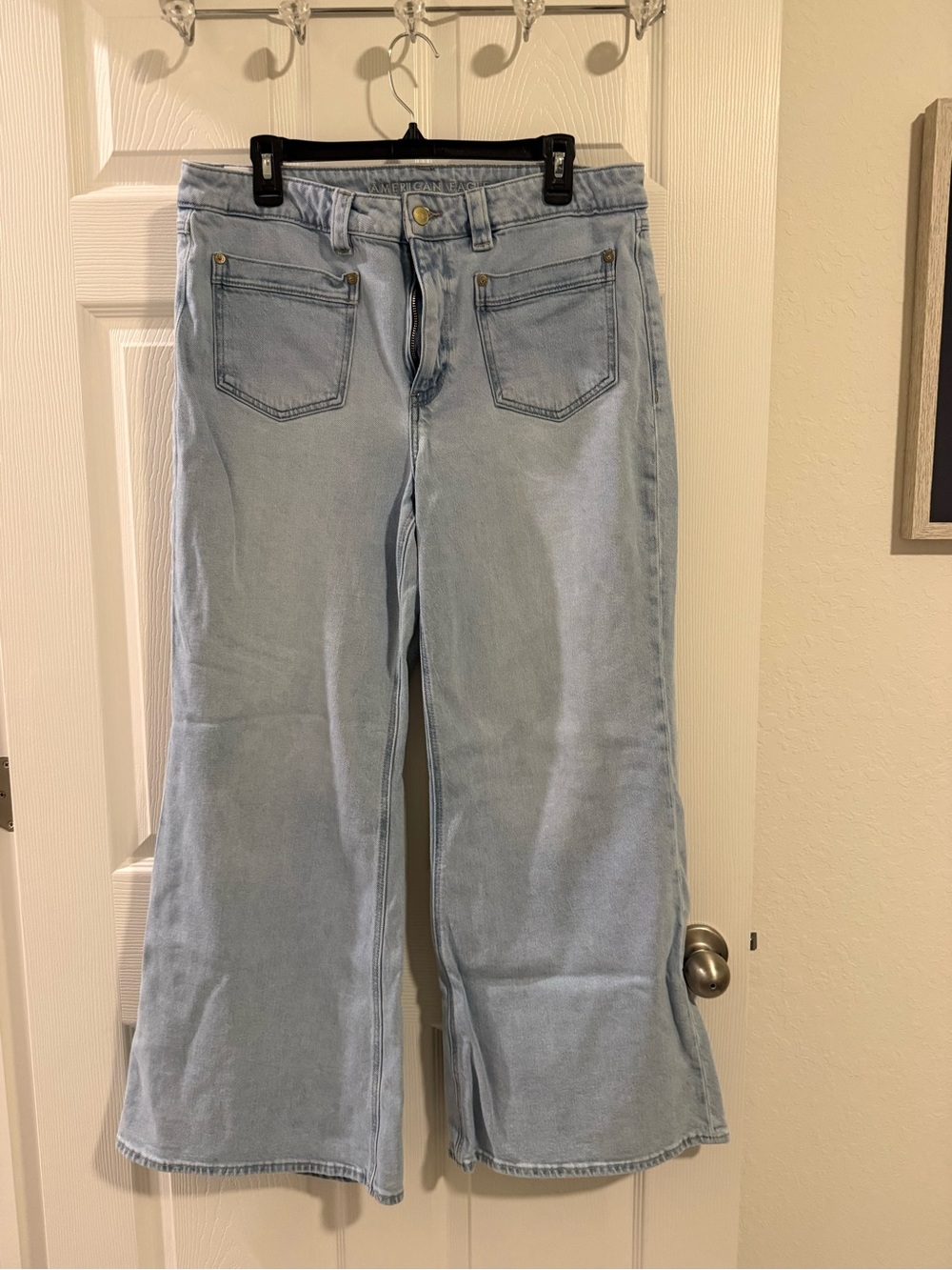 American Eagle Outfitters Light Blue Wide-Leg Jeans